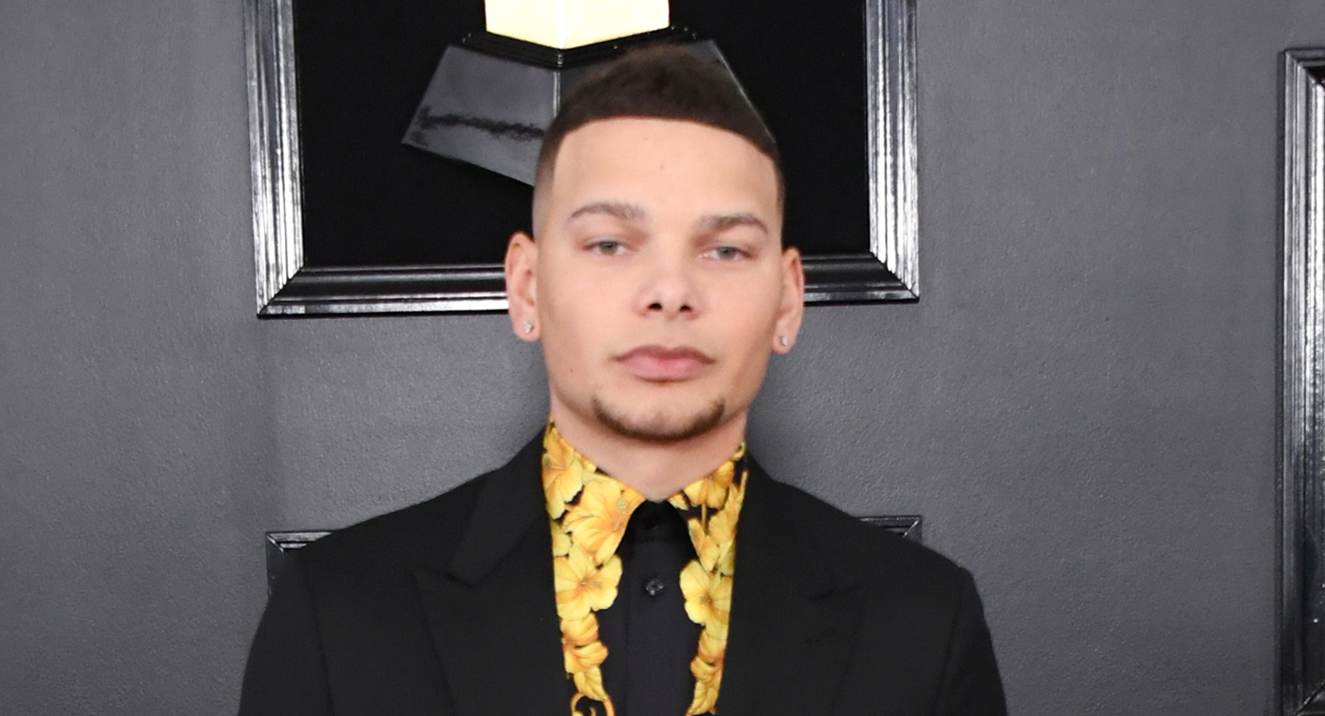 Kane Brown remembers drummer, Kenny Dixon who died in a car accident