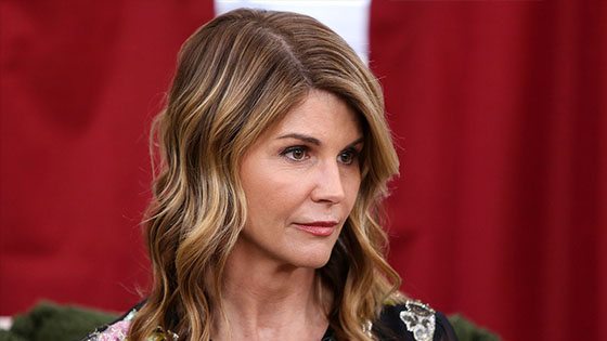 Lori Loughlin and other parents faced new bribery in in college admissions scandal