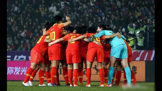 Chinese women's soccer team beat Brazil to win the championship