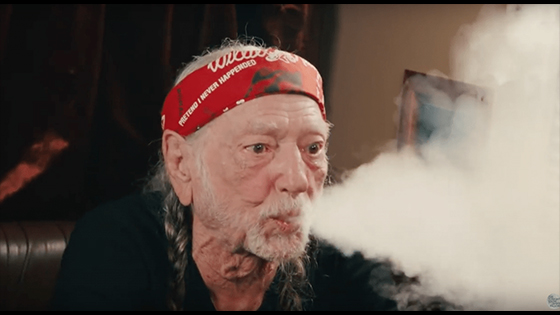 Aarijuana Addictor Willie Nelson Announced He's No Longer Smoking